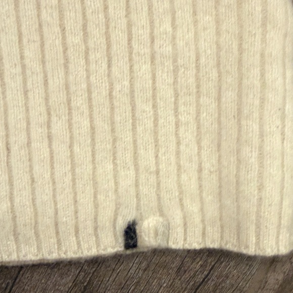 Chic Beige Ribbed 100% cashmere Tank Top - Picture 4 of 6